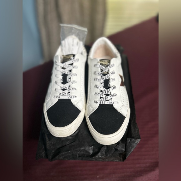 Vintage Havana Sneakers - Picture 1 of 11